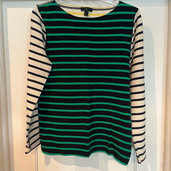 VGUC Fall bundle. Green J Crew vest with 3 coordinating shirts and one sweater - Picture 8 of 13